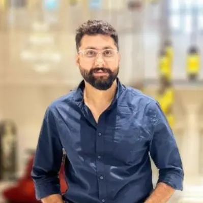 Niveshh Babbar — DigeeMed healthcare marketing author